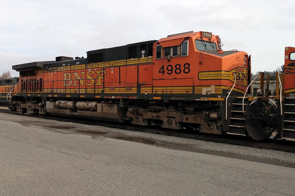 BNSF 4988